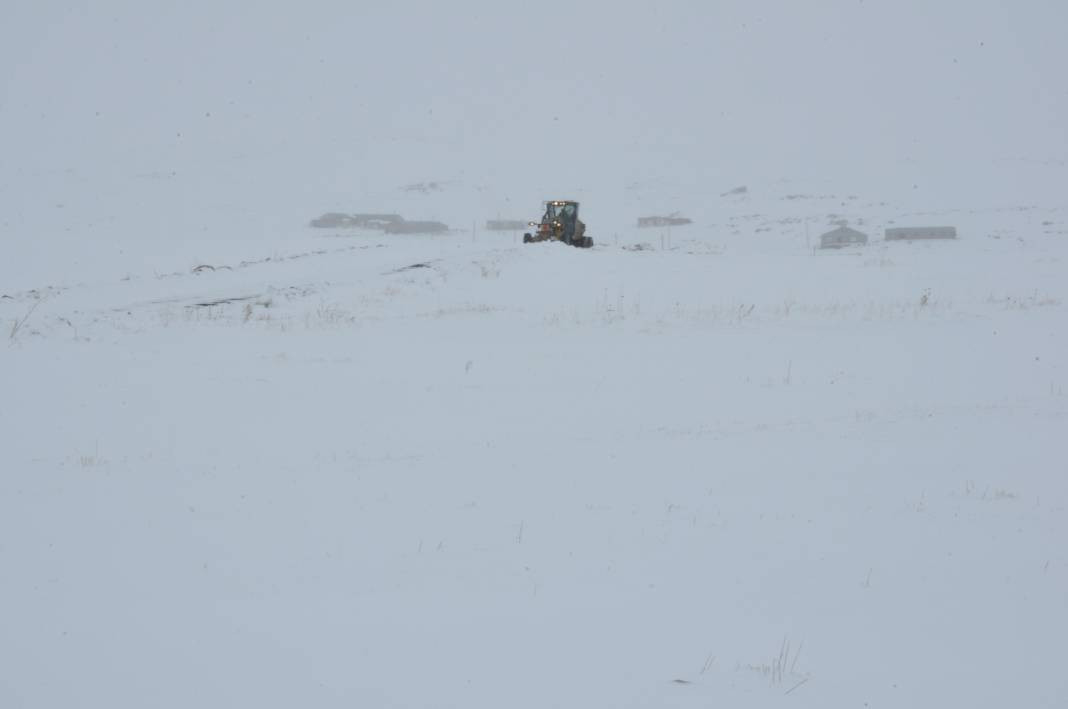 Tipi hayatı perişan etti. 47 köy yolu kapandı - Resim: 2